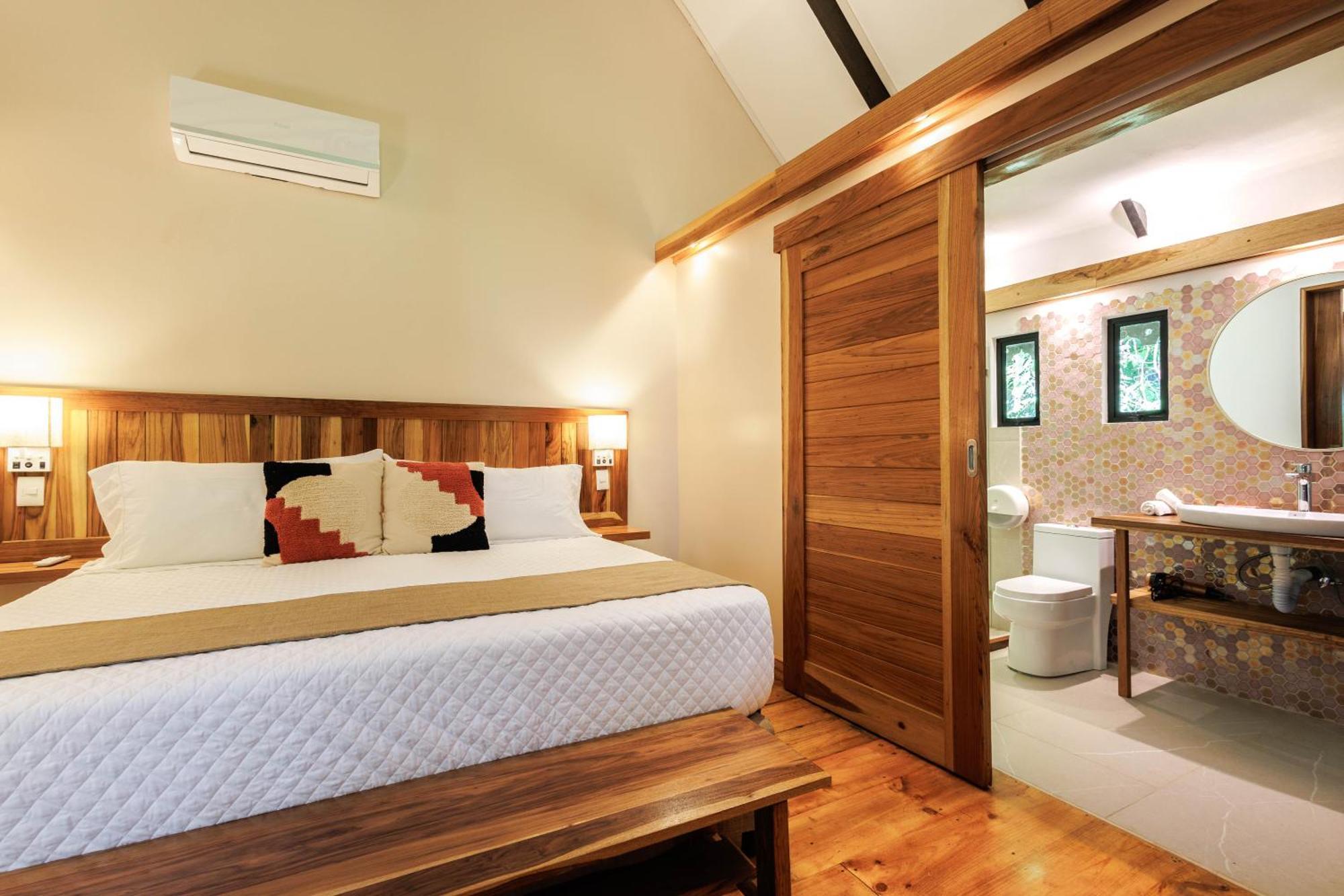 Almonds & Corals Boutique Hotel Puerto Viejo de Talamanca 外观 照片
